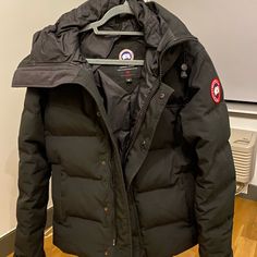 Used, Like-New Macmillan Parka. Canada Goose. Men. S Size. 3804m Designer Black Outerwear For Outdoor, Canada Goose Replica, Montebello Parka Canada Goose, Canada Goose Jacket, Canada Goose Wyndham Parka, Canada Goose Black Label, Canada Goose Macmillan, Canada Goose, Canada Goose Jackets