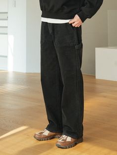 Editor's Notes These pants feature thick and napped material, straight fit, carpenter pants details. It can be styled in various ways.- Warm napped material- Straight fit- Carpenter pants details- Casual moodMeasurements(in.)S / M / L- Length: 41.14 in. / 41.54 in. / 41.93 in.- Waist: 15.75 in. / 16.54 in. / 17.32 in.- Thigh: 13.98 in. / 14.37 in. / 14.76 in.- Rise: 12.60 in. / 12.99 in. / 13.39 in.- Hem: 10.04 in. / 10.24 in. / 10.43 in. *Model info: MAN - 6' 1'' / 147.70 lbs / F Black Carpenter Pants Outfit Men, Black Carpenter Pants Outfit, Black Corduroy Pants Outfit Men, Carpenter Pants Outfit Men, Pants For Guys, Carpenter Pants Outfit, Corduroy Pants Outfit, Pants Outfit Men, Levis Pants