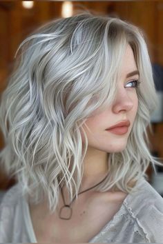 Platinum Blonde Hair Cool Skin Tone, Icy Silver Hair Ice Blonde, Highlighted Platinum Blonde Hair, Platinum And Silver Highlights, Shoulder Length Silver Blonde Hair, White Hair Fair Skin, Highlights For Platinum Blonde Hair, Ashy Platinum Blonde Hair, Platinum Grey Hair