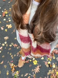 Эстетика осени вид осени эстетика девушки осень Studera Motivation, Gilmore Girls Seasons, Autumn 23, Estilo Indie, Gilmore Girl, Thanksgiving Outfits, Uggs Outfit, Fall Mood