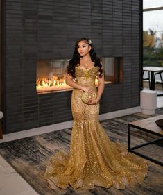 Bronze Prom Dress, Gold Dress Long Classy, Gold Dresses Long, Prom Goals, Senior Szn, Prom Inspiration, Classy Prom, African Prom Dresses, Prom Dress Inspo