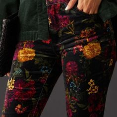 New With Tags Pilcro And The Letterprint By Anthropologie Velvet Floral Skinny Jeans Perfect For Any Occasion. Size 28 P Mint Pants, Black Slim Pants, Coral Ombre, Corduroy Pants Women, Mid Century Fashion, Yellow Denim, Gardening Outfit, Pants Fit, Wide Leg Linen Pants