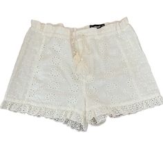 Blank Nyc Eyelet Shorts Drawstring High Waist Size 27 Nwot Ruffle Leg Eyelet Shorts Cotton With Cotton Lining I Purchased These At A Nyc Sample Sale. There’s No Fabric Content Tag Or Hang Tag. They Are New Without Tags. Never Worn. Short54blnk 3182105ny Casual Beach Shorts With Lace Trim, Summer Vacation Shorts With Lace Trim, Casual Lace Trim Shorts For Vacation, Summer Vacation Lace Trim Shorts, Casual Summer Bottoms With Lace Trim, Casual Bottoms With Lace Trim For Summer, Summer Shorts With Lace Trim For Day Out, Summer Lace Trim Shorts For Day Out, Lace Trim Shorts For Summer Day Out