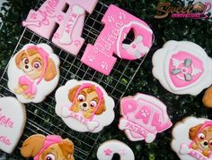 #pawpatrol #pawpatrolparty #pawpatrolbirthday #skyepawpatrol #pink #birthdaypartyideas #cookies #royalicing #galletas Paw Patrol Cookies Girl, Pink Paw Patrol, Paw Patrol Cookies, Decorative Cookies, Skye Paw, Cookies Ideas, Pink Paws, Patrol Party, Paw Patrol Party