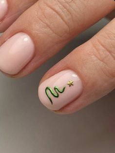 Tree Nail Art, Christmas Tree Nails, Tree Nails, Cute Christmas Nails, Christmas Nails Easy, Christmas Gel Nails, Cute Gel Nails