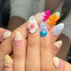 #gelx #gelnails #summernails #summer #beach #vacation #ocean #seanails #seashells #seashellnails #nailart #3dnails #3dnailart #beachy #starfish #seastar #pearls #nails #flowernails #floralnails #creativenails #jellyfish #jellyfishnails #hibiscusflower #hibiscus #vacationnails #hawaiinails Jellyfish Nails, Starfish Nails, Hawaii Nails, Seashell Nails, Sea Nails, Beachy Nails, Tropical Nails, Vacation Nails, Beach Nails