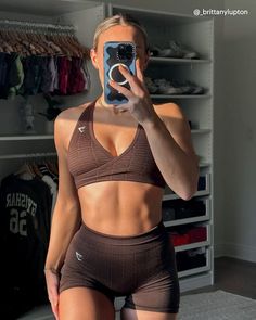 @_brittanylupton is showing off her strong core in soul brown adapt monogram sports bra and shorts Matching Gym Set, Glute Pump, Seamless Shorts, Workout Short, Gym Fits, Fitness Apparel, Workout Pictures, Workout Outfit, Athletic Outfits