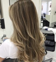 Bronde Balayage Brunettes Straight, Brown Hair Blond Highlites, Brunette To Dirty Blonde, Brown Hair With Highlights And Layers, Gold Jewellery Necklace, Hair Curling Tips, Brown Hair Inspo, Brunette Hair With Highlights, Summer Recipe