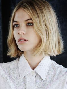 Source: collectingstuffobobandfriends, via smallgirlblogging Long Bobs, Blonde Bob Hairstyles, 얼굴 그리기, Grunge Hair, Great Hair, Hair Dos, Hair Day, Pretty Hairstyles, Hair Looks