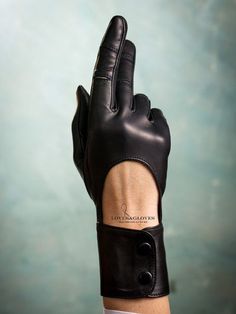 Elegant Rock Style, Leather Gloves Pattern, Leather Gloves Outfit, Gloves For Men