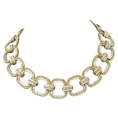 Discover the elegance of our stunning necklace, featuring an impressive 16-inch length and a striking 25mm width. Crafted with precision and marked with BUCCELLATI this exquisite piece showcases the renowned quality of Buccellati craftsmanship. With a total weight of 165.2 grams, this necklace is a true statement of luxury and sophistication. Elevate your jewelry collection with this timeless masterpiece. Vintage Diamond Necklace, Gold Link Necklace, Gold Circle Necklace, Double Chain Necklace, Double Heart Necklace, Gold Long Necklace, Family Jewellery, Necklace Craft, Gold Choker Necklace