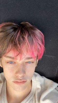 Pink Hair Men Short, Pink Short Hair Men, Purple Male Hair, Mens Pink Hair, Dyed Hair Men Aesthetic, Guys With Purple Hair, Male Hair Dye Ideas, Colored Hair Men, Mens Dyed Hair Ideas