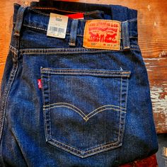 Nwt Levi's 505 Men's Jeans. 38x34 Dark Wash Levi's 505, Jeans Levis, Levis 505, Levi's Jeans, Levis Men, Levis Jeans, Men's Jeans, Mens Jeans, Levi's