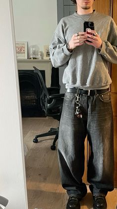 #fashion #streetwear #menswear #mensfashionstyle #fitcheck #weekday #thrifted #thriftstorefinds #thriftedfashion Alt Fashion Men Grunge, Grunge Inspired Outfits Men, Grunge Men Style, Men Fall Fits, Grunge Winter Outfits Men, Mens Thrifted Outfits, Grunge Man Outfit, Emo Fits Men, Alternative Men’s Fashion