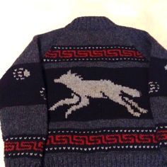 New Condition Limited Edition Running Wolf Hand Knit Cowichan Sweater By Filson. One Of 350. Made In Canada. Zip Up With Stand Up Collar. Men's Xl. Vintage Animal Sweater, Old Man Sweater, Ender Man, Twin Peaks Fashion, Butch Fashion, Cowichan Sweater, Animal Sweater, Reindeer Sweater, Grandpa Sweater