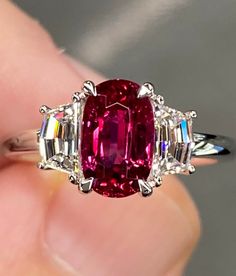 Jewellery Ruby, Vvs Diamond, Platinum Diamond Rings, Ruby Jewelry, Blood Red, Rare Gemstones, Valentines Gifts For Her, Red Ruby