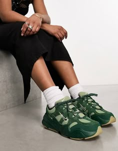 Nike Tech Hera sneakers in dark green | ASOS Nike Tech Hera Outfit, Dark Green Sneakers, Green Nikes, Nike Tech Hera, Green Nike Shoes, Air Max 90s, Green Trainers, Flip Flop Boots