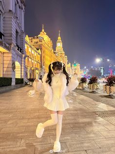 Chinese Street Fashion Women, Christmas Poses, Chinese Fashion Street, Afghan Clothes, Korean Aesthetic, Fantasy Dress, Cute Everyday Outfits, Kpop Fashion Outfits, Kawaii Clothes