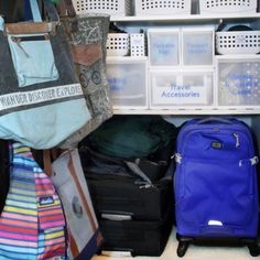 Tips for organizing travel gear, organize luggage, organize tote bags Car Seat Travel Bag, Small Linen Closets, Craft Closet Organization, Small Luggage, Tips For Organizing, Utility Tote Bag, Travel Prep, Small Suitcase, Utility Tote