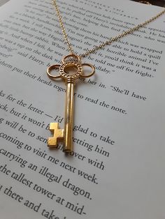 ON SALE NOW! Large golden skeleton key necklace on a beautiful gold chain. Can be made to any length. Also comes in silver and antique bronze. Thanks so much for looking! Gold Key Pendant Jewelry, Gold Pendant Jewelry With Keys, Vintage Gold Jewelry With Keys, Vintage Gold Necklaces With Keys, Vintage Gold Key Necklace, Antique Gold Necklaces With Two Keys, Gold Brass Necklace With Keys, Golden Skeleton, Skeleton Key Necklace