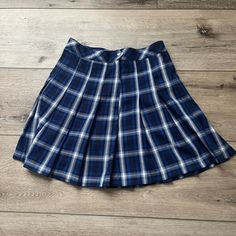 Size 4 Hollister Blue Pleated Skirt New With Tags Blue School Uniform Pleated Skirt, Blue Mini Length Skirt For School, Blue Pleated School Uniform Skirt, Blue Pleated Skirt For School, Blue Mini Length Tennis Skirt For School, Blue Pleated Tennis Skirt For School, Blue Pleated Skort For School, Blue Pleated Skirt For School In Spring, Blue Denim Skirt For School