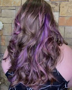 Color Peekaboo Highlights, Peekaboo Hairstyles, Peekaboo Hair Color Ideas, Purple Peekaboo Hair, Peekaboo Hair Color, Blonde With Red Highlights, Blonde Peekaboo Highlights, Dark Pink Hair