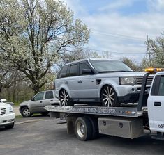 Need towing in Naperville or any surrounding Chicago Metropolitan Area? Naperville's own Tow Recover Assist has all your towing in Naperville plus throughout Chicagoland service needs covered A-Z. How may we be of assistance? Call 630-200-2731 now! Chicago