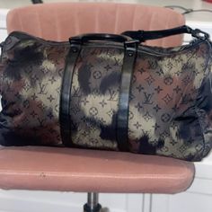 In Great Condition. Slightly Used Louis Vuitton Virgil Abloh, Bags Louis Vuitton, Virgil Abloh, Things I Need, Louis Vuitton Bags, Duffel Bag, Louis Vuitton Bag, Camouflage, Limited Time