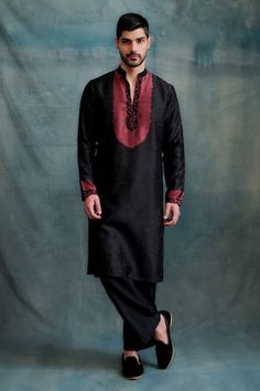 Black kurta featuring a floral pattern with red tie-dyed yoke and cuffs, adorned with hand-embroidered resham detailing. Paired with sleek black pant for a complete look., Fit: Relaxed Black Kurta, Men Kurta, Red Tie, Kurta With Pants, Plain Black, Tie Dyed, Mandarin Collar, Aza Fashion, Krishna