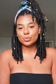 Shoulder Box Braids Medium Length, Short Box Braids Medium, Medium Length Braids For Black Women, Medium Knotless Braids Shoulder Length, Braided Bob Box Braids Shoulder Length, Shoulder Length Knotless, Knotless Box Braids Medium Shoulder Length, Hairstyles For Medium Length Braids