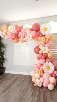 1122 Daisy Decorations, Baby First Birthday Themes, Flower Birthday Party, Rainbow First Birthday, Balloon Garland Diy, Birthday Party Theme Decorations, Girl Baby Shower Decorations, 10th Birthday Parties