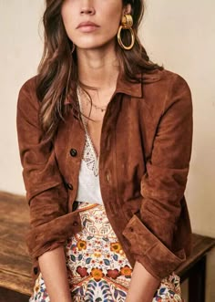 Stile Boho Chic, Look Boho Chic, Brown Suede Jacket, Leather Shirt, Cute Fall Outfits, Brown Jacket, Looks Style, Mode Inspiration, Suede Jacket