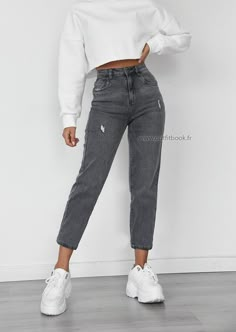 Tu habite en France ta sœur Addison et ton frère Jaden sont connu sur… #fanfiction # Fanfiction # amreading # books # wattpad Outfits Con Jeans, High Waisted Mom Jeans, Causual Outfits, Cute Comfy Outfits, Pinterest Outfits, Teenager Outfits, Mode Inspo