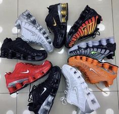 12 Mola, Nike Shox Tl, Nike Shox Shoes, Guys Fashion Casual, Bad Boy Style, Nike Tn, All Nike Shoes, Tenis Nike, Expensive Jewelry Luxury