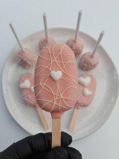 Cakepops , cakepopsicles , popsicles Valentines Cakesicles Ideas, Sns Ideas, Chocolate San Valentin, Oreo Pops, Valentines Day Cakes