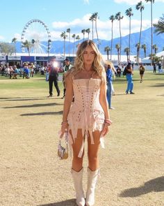 Cute Everyday Outfits Casual, Dresses For Festivals, Sundress Aesthetic, Sophia Tuxford, Spring Sundress, Everyday Outfits Casual, Fall 2023 Outfits, Coachella Outfit Ideas, Going Out Outfits Night