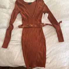 Nwt Windsor Women’s Dress Size Xs Trendy Brown V-neck Dress, Trendy Brown Midi Dress, Brown Bodycon Dress For Fall, Brown Bodycon Dress For Date Night In Spring, Chic Midi Length Bodycon Dress, Xs Dresses, Windsor Dresses, Womens Dress, Dress Brands