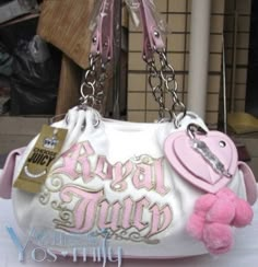 Juicy Couture Purse, Couture Handbags, Pink Girly Things, Y2k Pink, Fancy Bags, Juicy Couture Bags