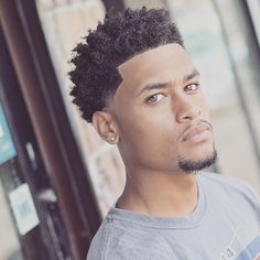 Regardez cette photo Instagram de @jmdabarber • 934 mentions J’aime Black Haircut, Master Barber, Men's Hairstyle, Cute Short Haircuts, Black Men Hairstyles, Mixed Hair, Men Hairstyles