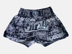 Low waist Muay-Thai short special Thai elephant 2024 edition. Made in Thailand in small factory, each piece different and limited number.  Its made in thai cotton/polyester.  We wanted to combine style and mix material.  Logo in middle mean Wik-rom, on leg mean muay thai.  Its Asian size and runs small, this is the size chart by weight  (we have also measurement in 3th picture), please contact us for more measurement : S : 40-49kg / 88.2lb-108lb M : 50-59kg / 110lb-130lb L : 60-69kg /132lb-152lb Thai Boxing Shorts, Thai Elephant, Thai Boxing, Boxing Shorts, Muay Thai, Low Waist, Short Outfits, Favorite Outfit, Gender Neutral