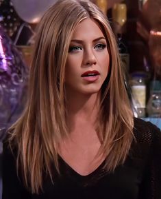 Woman Haircut Straight Hair, Rachel Green Inspired Haircut, Rachel 2.0 Hair, Rachel Green Layered Hair Medium, Long Layers Rachel Green, 2023 Haircuts For Women Straight Hair, Rachel Greene Hairstyles, Jennifer Aniston Curtain Bangs, Layered Hair Jennifer Aniston