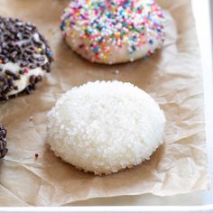 These gluten free drop sugar cookies are so easy to make. Dress them up in your choice of sprinkles, edible confetti, or coarse sugar. Gfcf Diet, Gluten Free On A Shoestring, Best Gluten Free Cookies, Drop Sugar Cookies, Fodmap Food, Confetti Cookies, Gf Cookies, Gf Food, Recipe Cookies