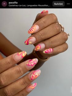 Two Tone Nail Art, Colourful Summer Nails, Ibiza Nails, Asia Nails, Two Tone Nails, Disneyland Nails, Beachy Nails, Tropical Nails, Cute Nail Art Designs