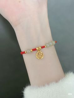 Chinese Jewerly, Chinese Bracelet, Fire Opals Jewelry, Indian Bridal Jewelry Sets, Diy Bracelet Designs, Beauty Tips For Skin, Bridal Jewellery Indian, Gold Bracelet Cuff, Jade Bracelet