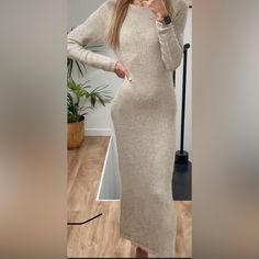 Nwt Zara Metallic Maxi Knit Dress Size Small! Long Knit Dress, Jersey Fashion, Zara Gold, Long Knitted Dress, Long Knit, Maxi Knit Dress, Metallic Thread, Zara Dresses, Women's Fashion Dresses