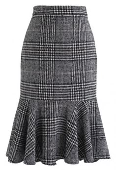 Pencil Skirt Casual, Tweed Skirt, Fall Skirts, Pleated Midi Skirt, Skirt Design, African Fashion Dresses, Knit Skirt, Skirt Pattern