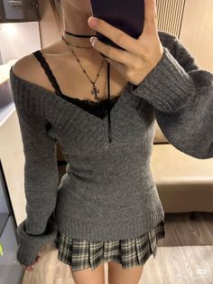 Clothing Inspo Aesthetic, Winter First Date Outfit, Winter Date Outfit Ideas, Winter Date Outfit, First Date Outfit Ideas, First Date Outfit, Winter Date Night, Date Outfit Ideas, New Year Is Coming