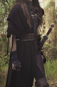 Ren Faire Outfits, Medieval Aesthetic, Warrior Outfit, Fair Outfits, Fest Outfits, Fantasy Clothing, Character Outfits