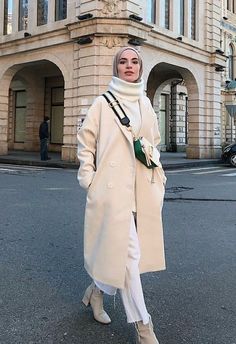 Hijabista Fashion Outfits, Hijabista Fashion, Hijab Fashionista, Mode Abaya, Winter Dress Outfits, Hijabi Outfits Casual, Hijab Chic