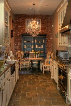 the kitchen is clean and ready to be used for dinner or other mealtimes